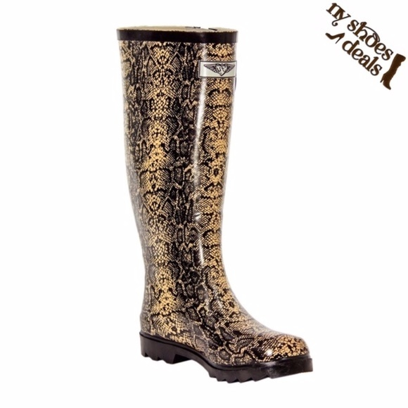 Women Rubber Rain Boots, Snake Skin Design Rainboots - Picture 1 of 4